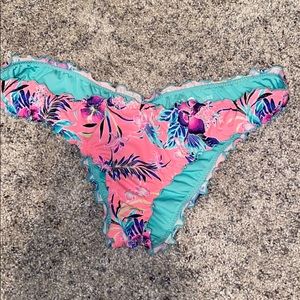 cheeky bikini bottoms